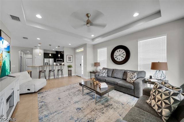 1309 Pamplico CT, Cape Coral, FL 33991