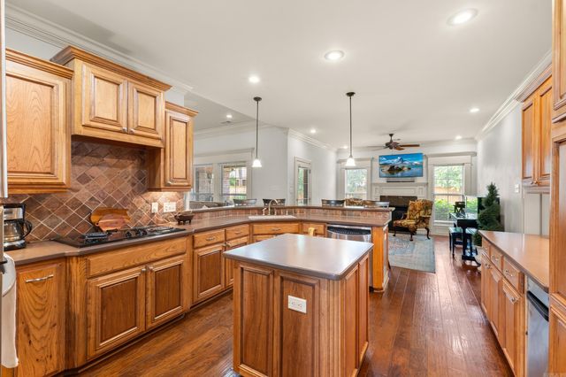 5120 Stepping Stone Drive, Conway, AR 72034