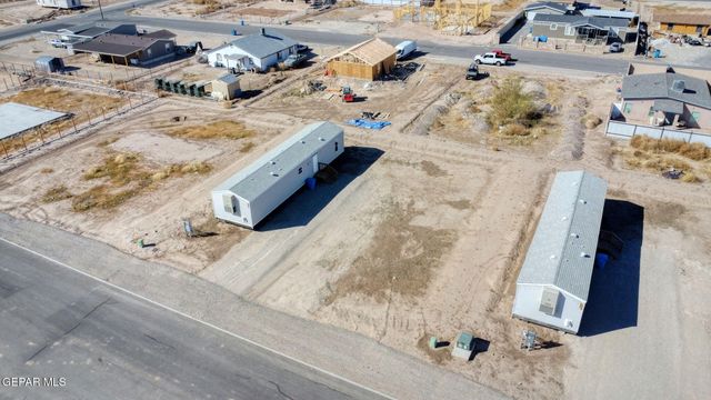 331 PLAZA BONITA Way, Clint, TX 79836