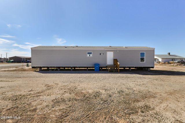 331 PLAZA BONITA Way, Clint, TX 79836