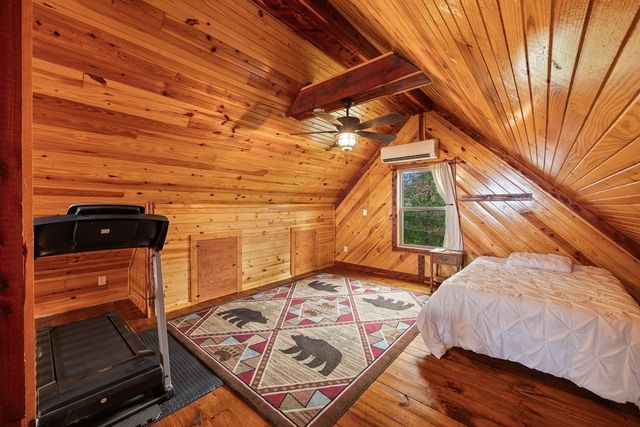 604 Hickory Ln, Hilham, TN 38568