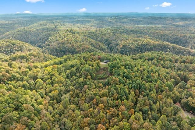 604 Hickory Ln, Hilham, TN 38568