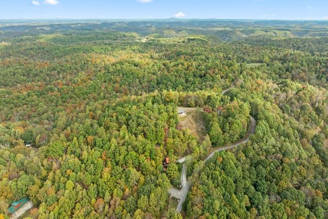 604 Hickory Ln, Hilham, TN 38568