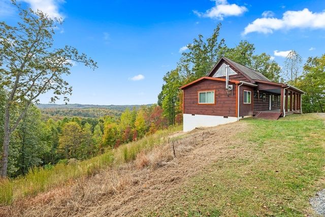 604 Hickory Ln, Hilham, TN 38568