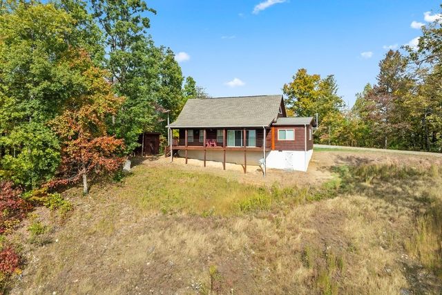 604 Hickory Ln, Hilham, TN 38568