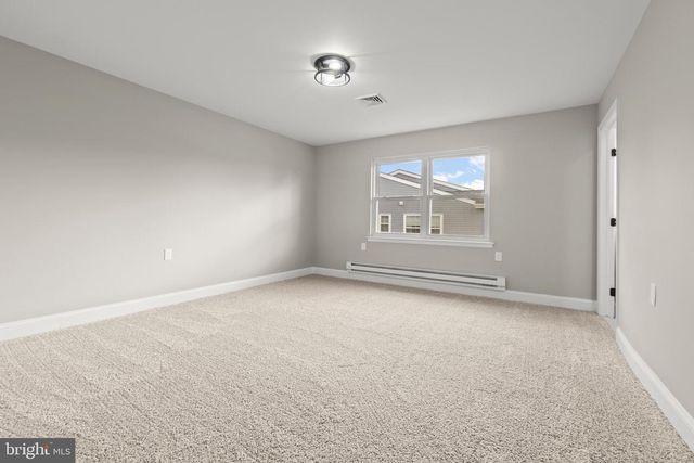 2 FARRINGTON CT, Southampton, NJ 08088
