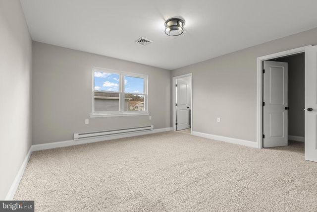2 FARRINGTON CT, Southampton, NJ 08088