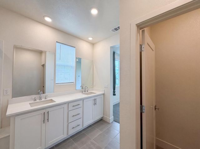 1789 Jade Pl, Tracy, CA 95377