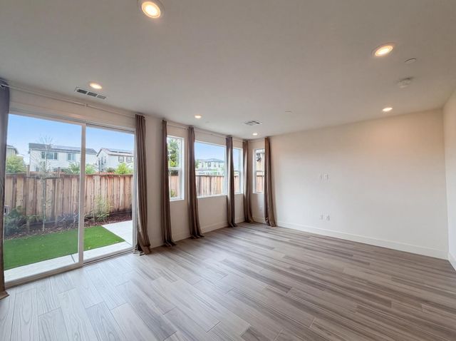 1789 Jade Pl, Tracy, CA 95377