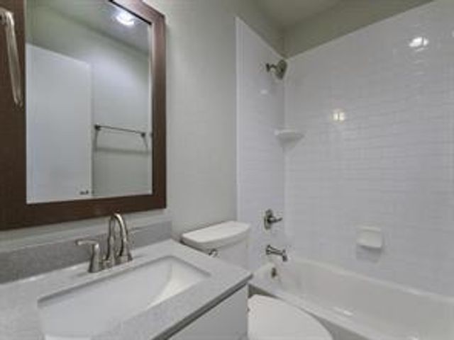 9802 Hundred Oaks CIR A, Austin, TX 78750