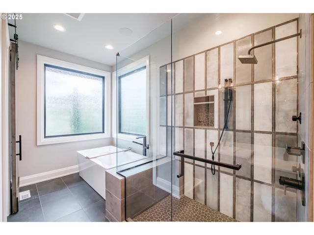 212 KURTH MEADOW Ave, Salem, OR 97306