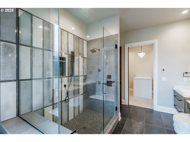 212 KURTH MEADOW Ave, Salem, OR 97306