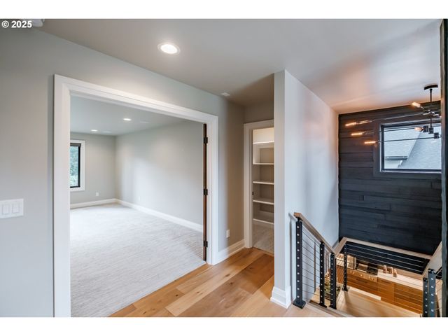 212 KURTH MEADOW Ave, Salem, OR 97306