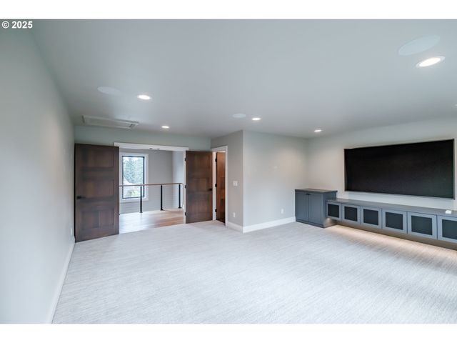 212 KURTH MEADOW Ave, Salem, OR 97306