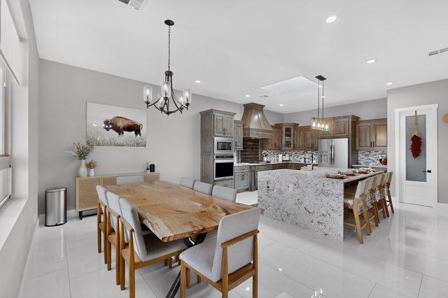 412 5th Street NE, Rio Rancho, NM 87124