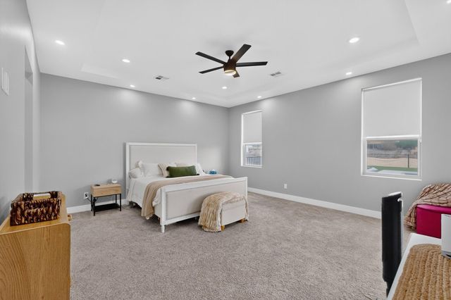 412 5th Street NE, Rio Rancho, NM 87124
