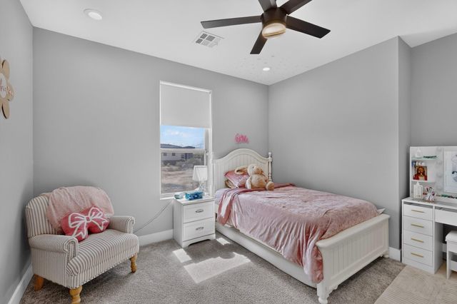412 5th Street NE, Rio Rancho, NM 87124
