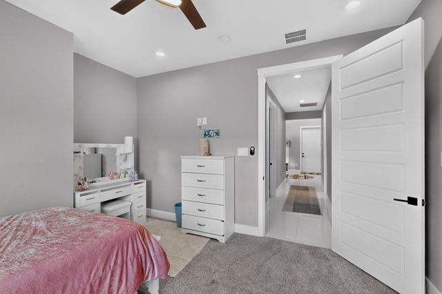 412 5th Street NE, Rio Rancho, NM 87124