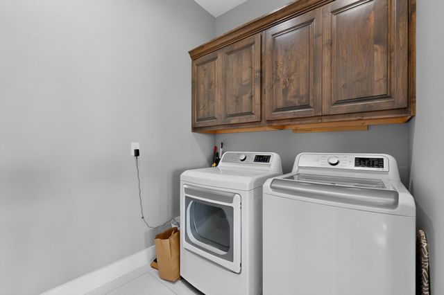 412 5th Street NE, Rio Rancho, NM 87124