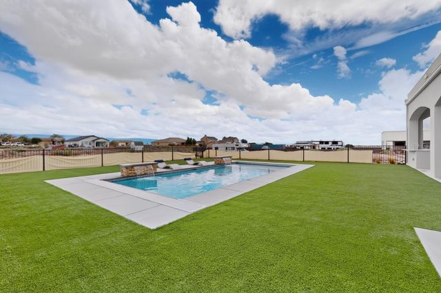 412 5th Street NE, Rio Rancho, NM 87124
