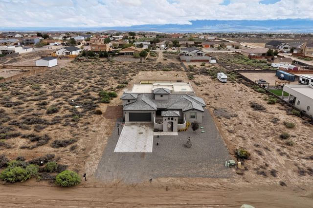 412 5th Street NE, Rio Rancho, NM 87124