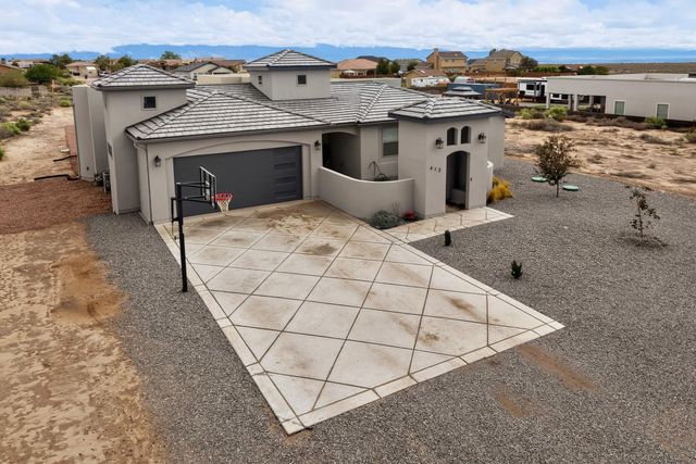 412 5th Street NE, Rio Rancho, NM 87124