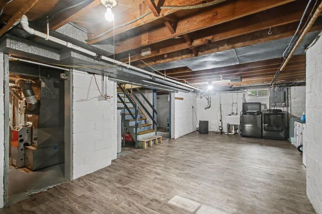 1574 Ottawa Beach Road, Holland, MI 49424