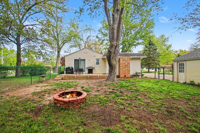 1574 Ottawa Beach Road, Holland, MI 49424