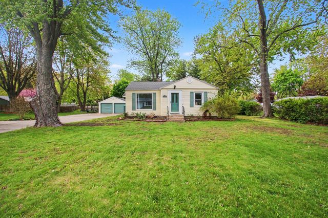 1574 Ottawa Beach Road, Holland, MI 49424