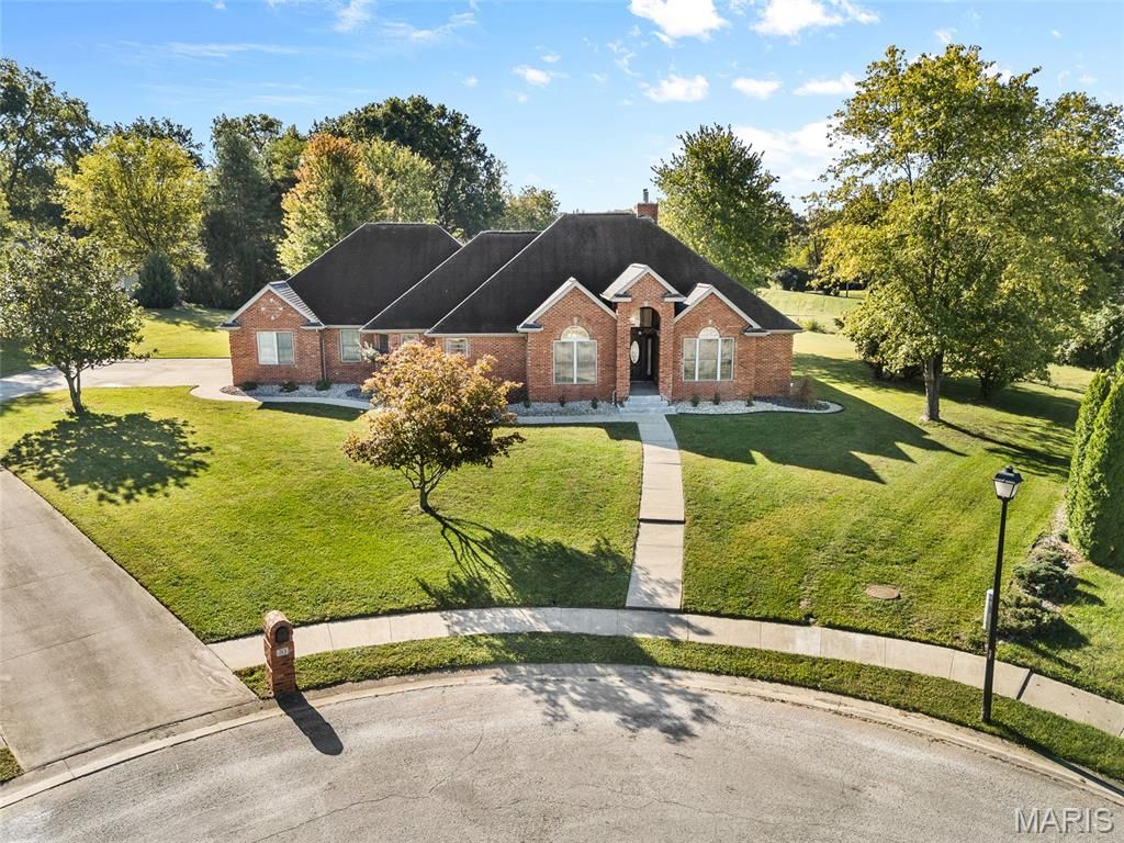 213 McKendree Park, Lebanon, IL 62254