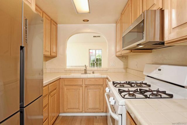4083 Sequoia, San Diego, CA 92109