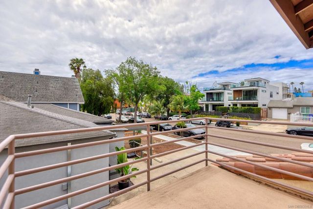 4083 Sequoia, San Diego, CA 92109
