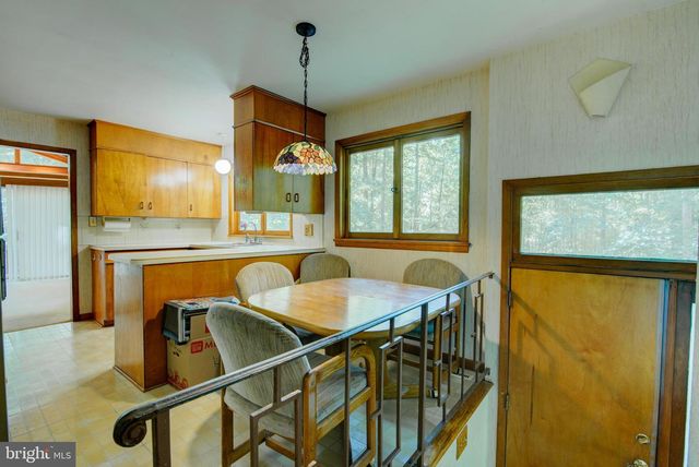 6144 SAINT PAULS RD, King George, VA 22485