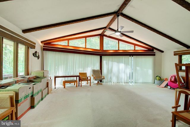 6144 SAINT PAULS RD, King George, VA 22485
