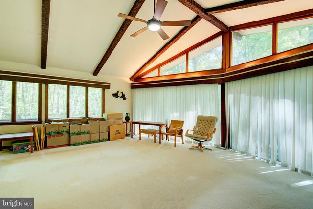 6144 SAINT PAULS RD, King George, VA 22485