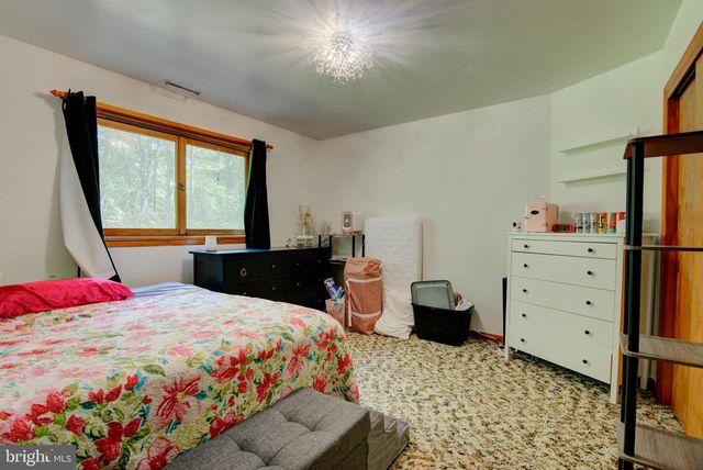 6144 SAINT PAULS RD, King George, VA 22485