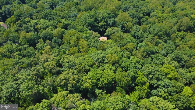 6144 SAINT PAULS RD, King George, VA 22485