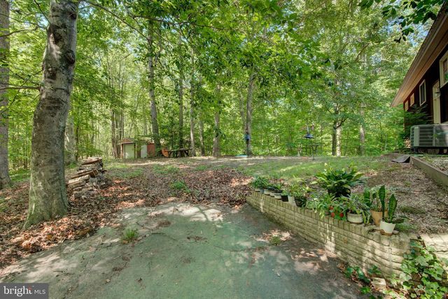 6144 SAINT PAULS RD, King George, VA 22485