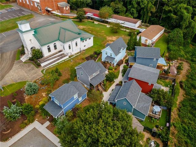 316 Cottage Court, Ball Ground, GA 30107