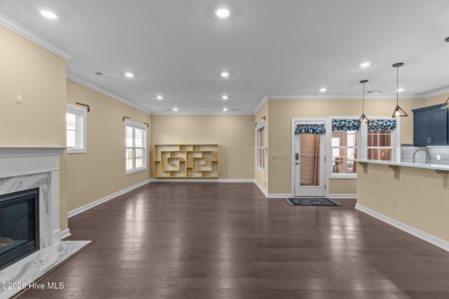 7124 Maple Leaf Drive, Wilmington, NC 28411