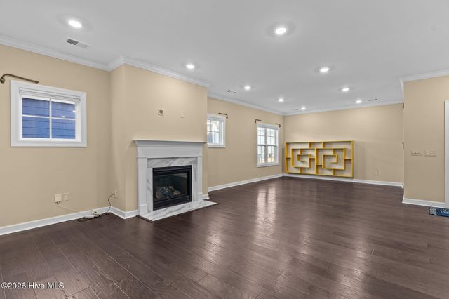 7124 Maple Leaf Drive, Wilmington, NC 28411