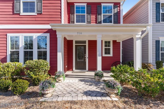 7124 Maple Leaf Drive, Wilmington, NC 28411