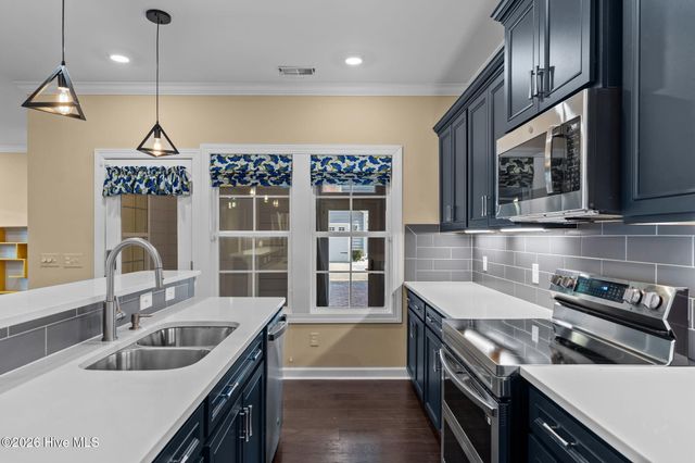 7124 Maple Leaf Drive, Wilmington, NC 28411