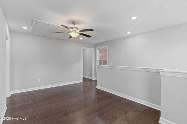 7124 Maple Leaf Drive, Wilmington, NC 28411