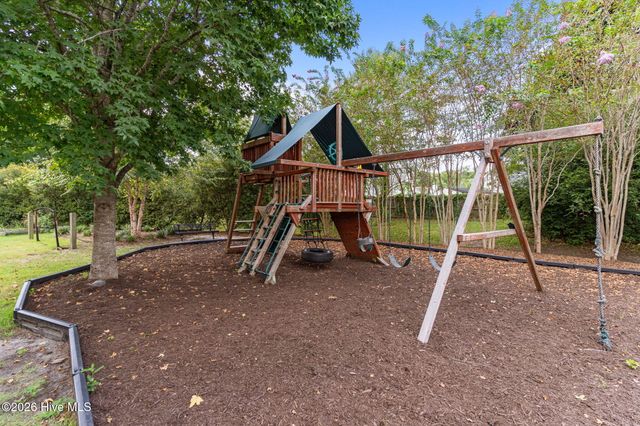 7124 Maple Leaf Drive, Wilmington, NC 28411