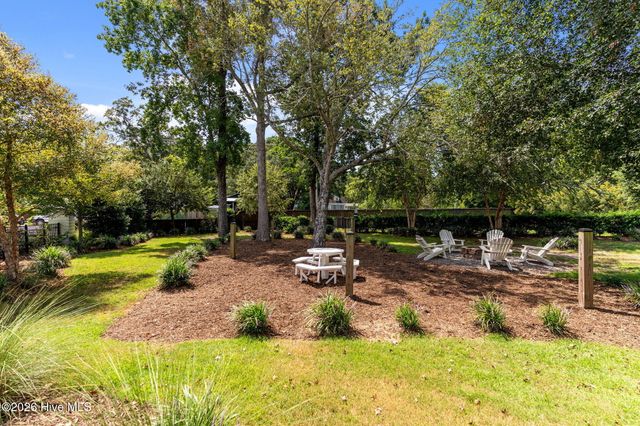 7124 Maple Leaf Drive, Wilmington, NC 28411