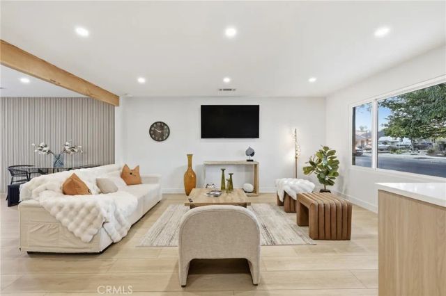 22726 Marlin, West Hills, CA 91307