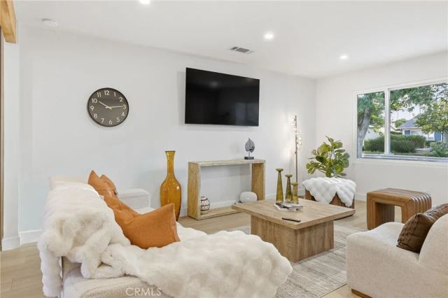 22726 Marlin, West Hills, CA 91307