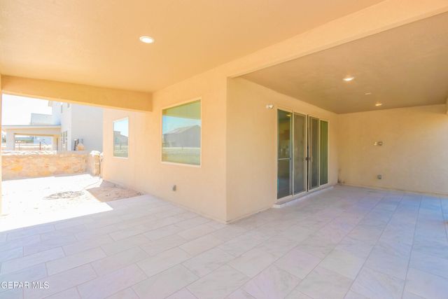 14737 Tierra Escape Avenue, El Paso, TX 79938