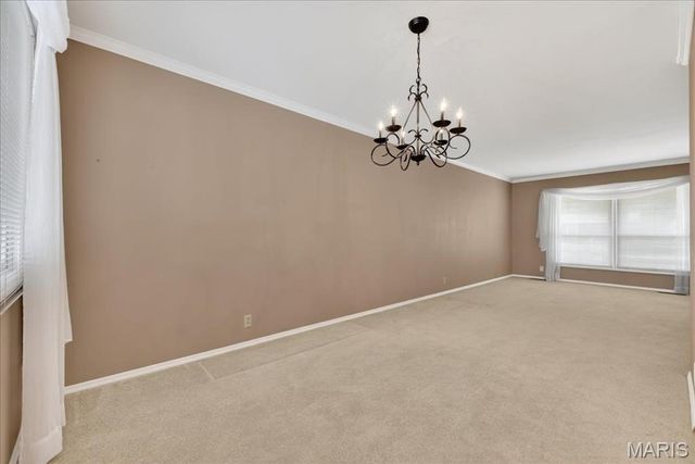 2860 Sussex Drive, Florissant, MO 63033